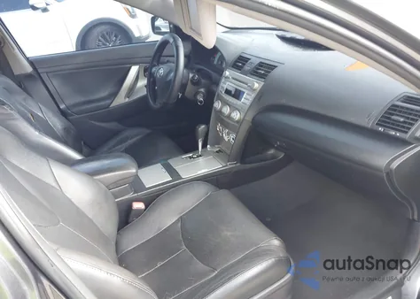 2010 Toyota Camry Se z USA, uszkodzony, nr VIN 4T1BF3EK2AU542001